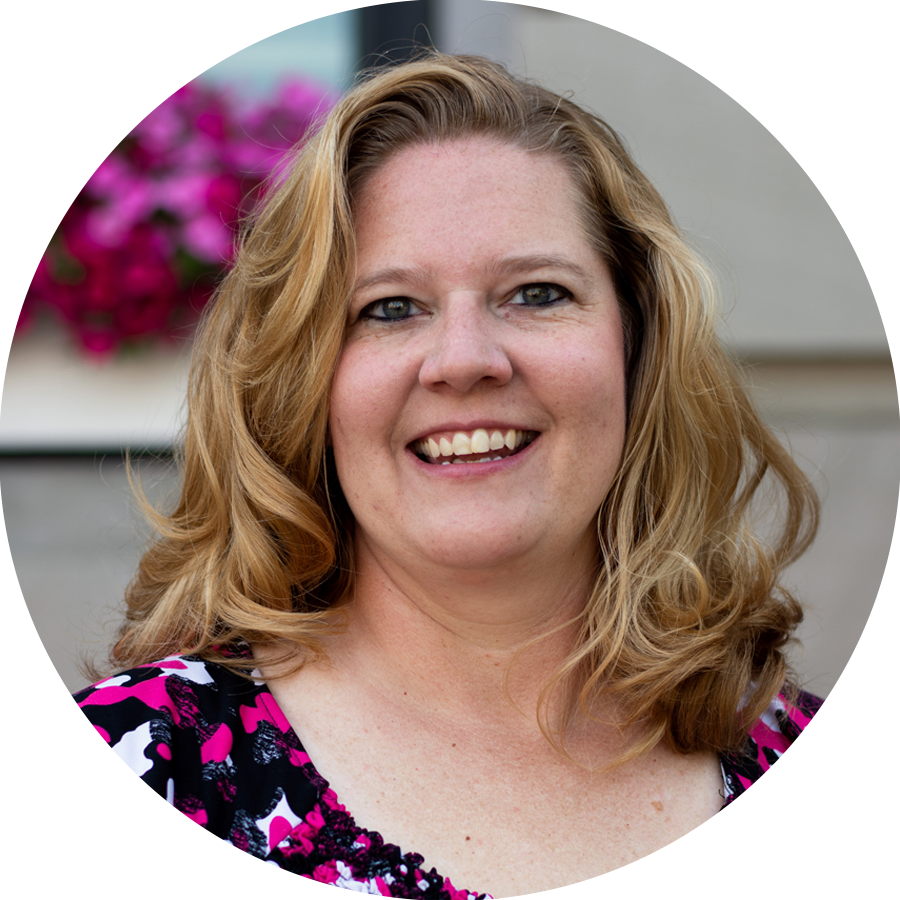 Deanna - Customer Service